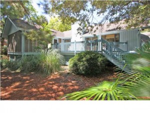30 Edgewater Alley Isle of Palms listed by dunes properties